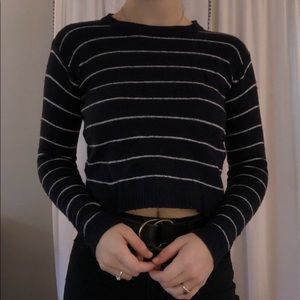 Brandy Melville cropped sweater